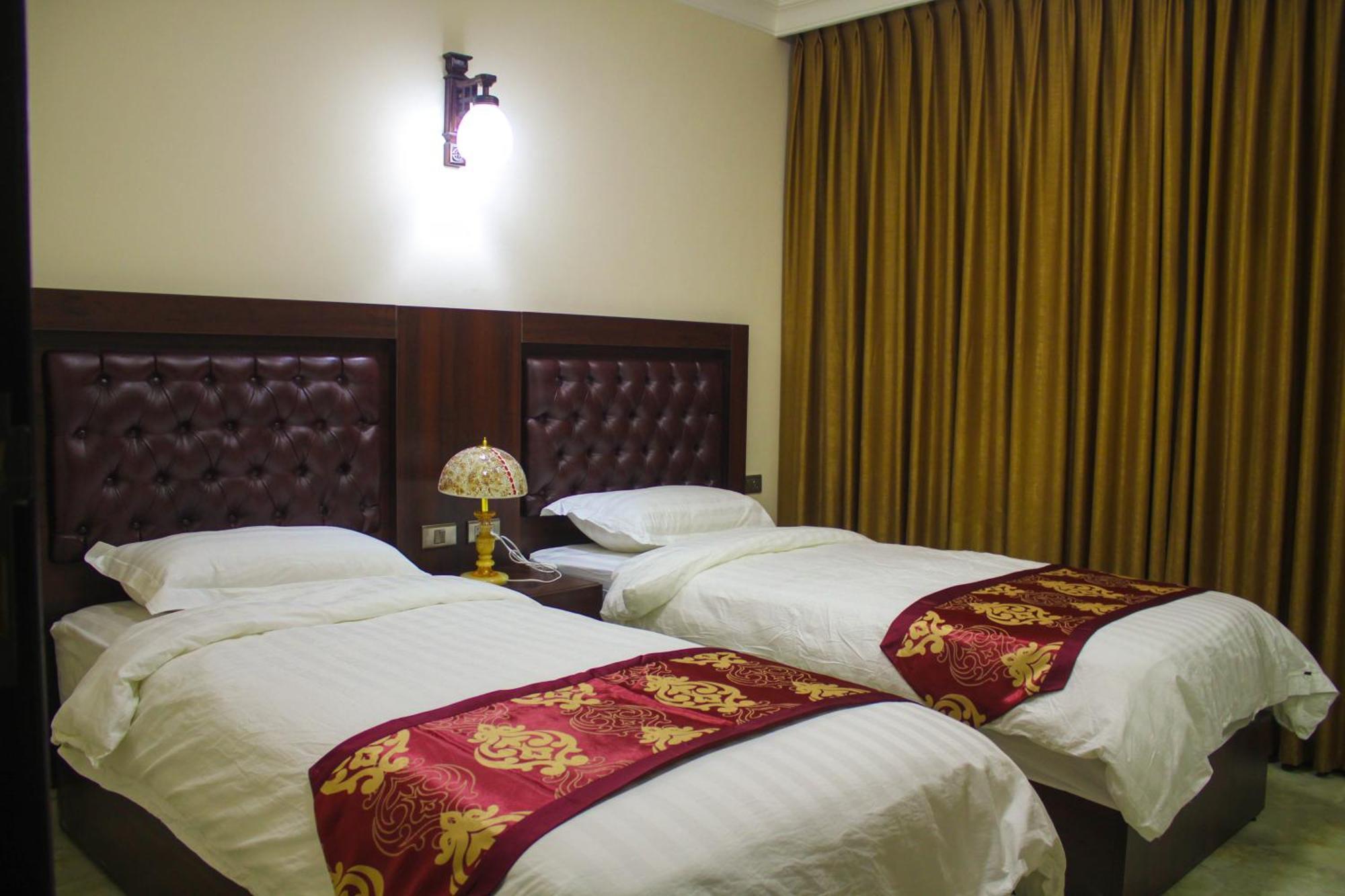 Qaser Al-Sultan Hotel Suites Amman Bagian luar foto