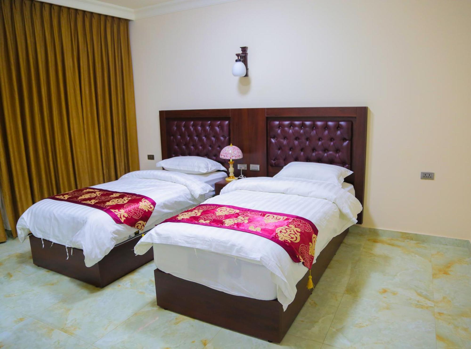 Qaser Al-Sultan Hotel Suites Amman Bagian luar foto