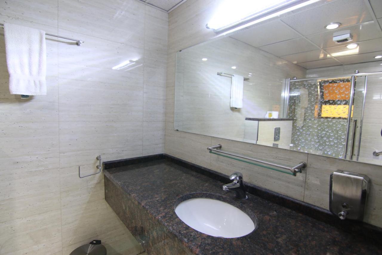 Qaser Al-Sultan Hotel Suites Amman Bagian luar foto